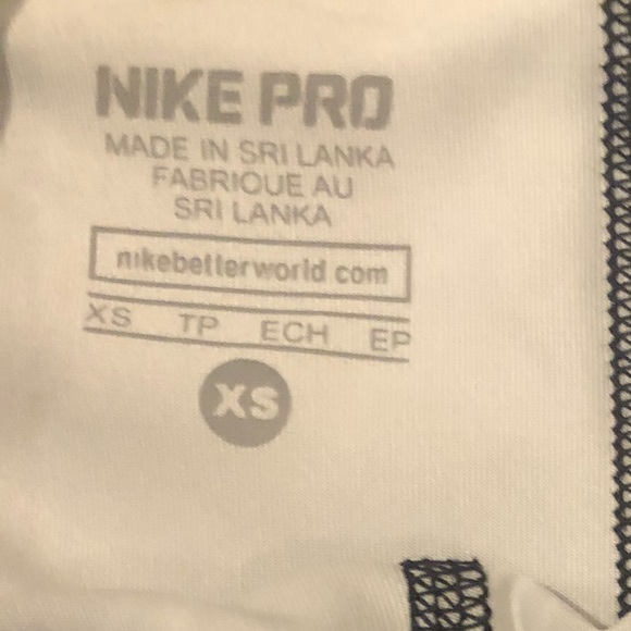 Nike Women’s Dri-Fit Pro Printed - Picture 3 of 3